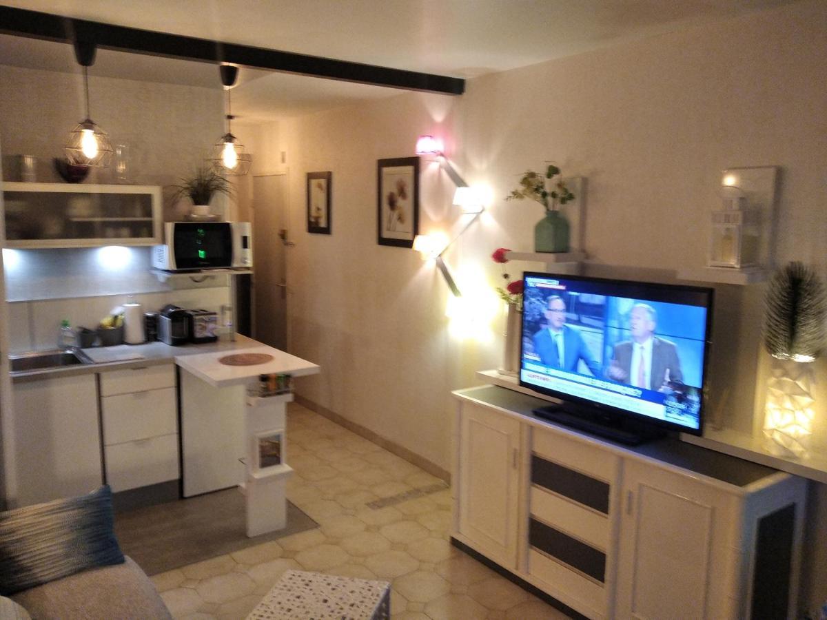 וילנב-לובה Baie Des Anges Appartement Bis מראה חיצוני תמונה