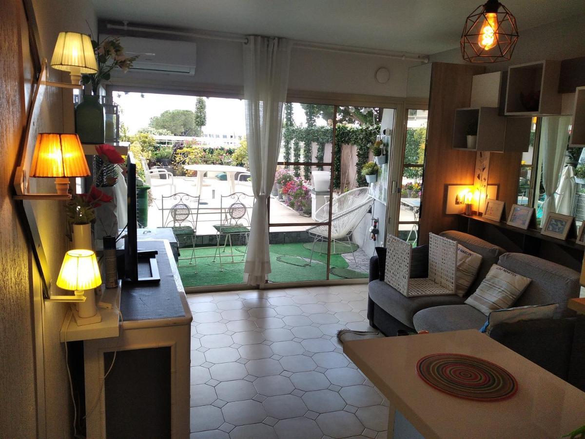 וילנב-לובה Baie Des Anges Appartement Bis מראה חיצוני תמונה
