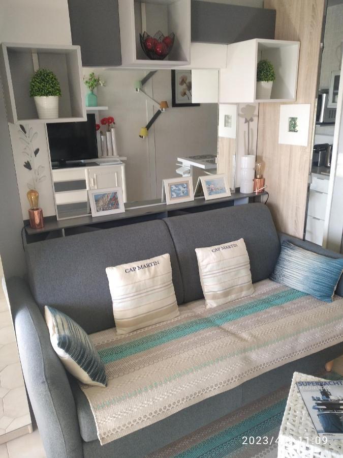 וילנב-לובה Baie Des Anges Appartement Bis מראה חיצוני תמונה